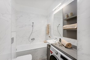 Elisabeth Downtown Apartments by UrbanRent