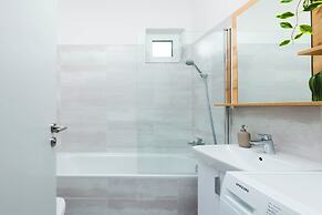 Elisabeth Downtown Apartments by UrbanRent