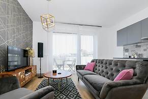 Elisabeth Downtown Apartments by UrbanRent