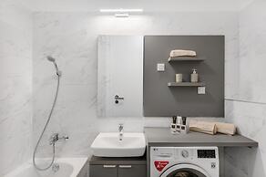 Elisabeth Downtown Apartments by UrbanRent