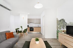 Elisabeth Downtown Apartments by UrbanRent