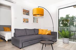 Elisabeth Downtown Apartments by UrbanRent