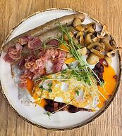 Elisabeth Downtown Apartments by UrbanRent