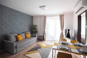 Elisabeth Downtown Apartments by UrbanRent