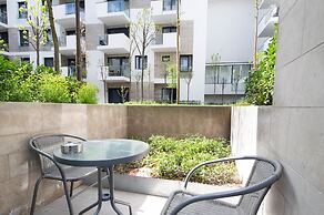 Elisabeth Downtown Apartments by UrbanRent