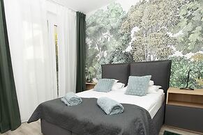 Elisabeth Downtown Apartments by UrbanRent