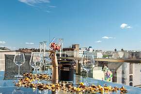 Elisabeth Downtown Apartments by UrbanRent