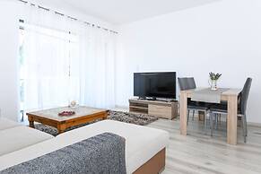 Elisabeth Downtown Apartments by UrbanRent