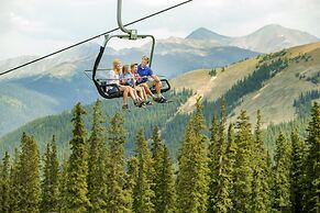 Luxurious 1 Br In River Run Village With Ski In Ski Out, Kids Ski Free