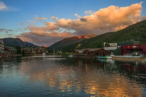 Luxurious 1 Br In River Run Village With Ski In Ski Out, Kids Ski Free