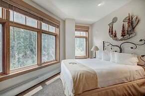 Luxurious 2 Br In River Run Village With Ski In Ski Out, No Cleaning F