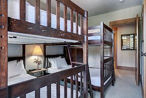 Luxury 3 Br In River Run Village Featuring Ski In, Ski Out! No Cleanin
