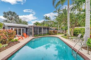 Mid Century Modern Pool Home In The Best Location! 2 Bedroom Home by R