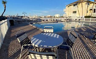 Seascape 4231 2 Bedroom Condo by RedAwning