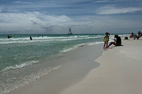 Seascape 4231 2 Bedroom Condo by RedAwning