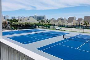 Seascape 4231 2 Bedroom Condo by RedAwning