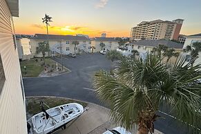 Seascape 4231 2 Bedroom Condo by RedAwning