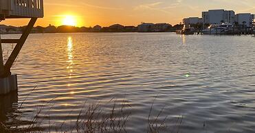 Seascape 4231 2 Bedroom Condo by RedAwning