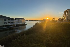 Seascape 4231 2 Bedroom Condo by RedAwning