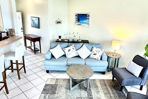 Seascape 4231 2 Bedroom Condo by RedAwning
