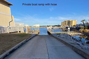 Seascape 4231 2 Bedroom Condo by RedAwning