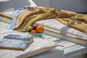 The Veranda of Gavrion - Deluxe Cycladic House