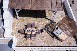 The Veranda of Gavrion - Deluxe Cycladic House