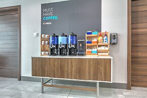 Holiday Inn Express & Suites Dallas – Plano North by IHG