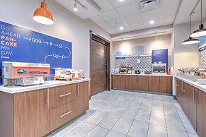 Holiday Inn Express & Suites Dallas – Plano North by IHG