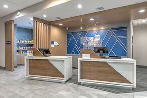 Holiday Inn Express & Suites Dallas – Plano North by IHG