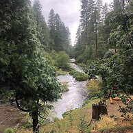 Sierra Inn on the River