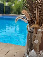 Lxry Apartment Jan Sofat With Private Pool