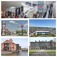 Contemporary 1 bed Studio for Comfy Stay in Wigan