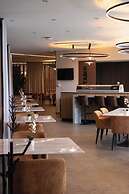 Hotel Casino Grand Vía Dorada