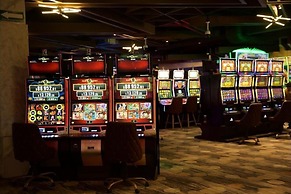Hotel Casino Grand Vía Dorada