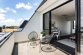 Urban Rest Port Adelaide Apartments