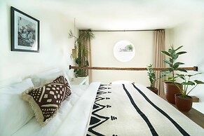 Stunning 4BR Villa With Rice Field View in Umalas