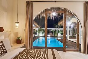 Stunning 4BR Villa With Rice Field View in Umalas