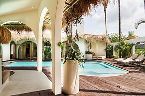 Stunning 4BR Villa With Rice Field View in Umalas