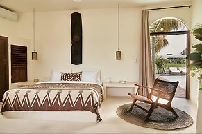 Stunning 4BR Villa With Rice Field View in Umalas