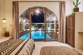 Stunning 4BR Villa With Rice Field View in Umalas