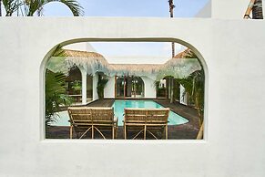 Stunning 4BR Villa With Rice Field View in Umalas