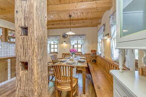 Old House Knezovo With Lovely View