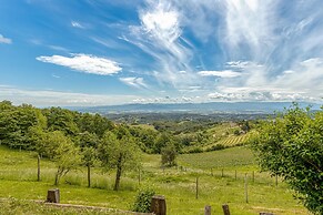 Old House Knezovo With Lovely View