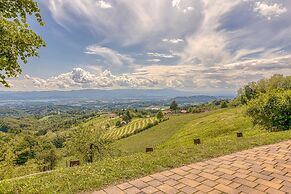 Old House Knezovo With Lovely View
