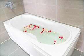 Pearl Beach Hotel Quy Nhon