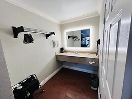 Casa Blanca Hotel & Suites Orange