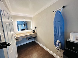 Casa Blanca Hotel & Suites Orange