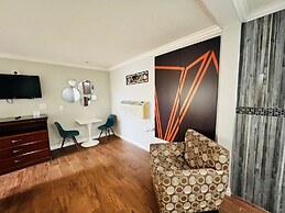 Casa Blanca Hotel & Suites Orange