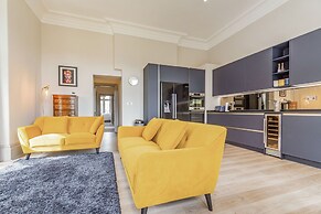 Apartment 6